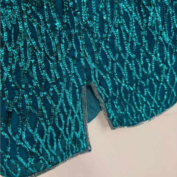 Vintage Puff Sleeve V-Neck Mini Dress with Sequins - Picture 10 of 10